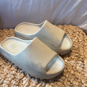 Yeezy Slides